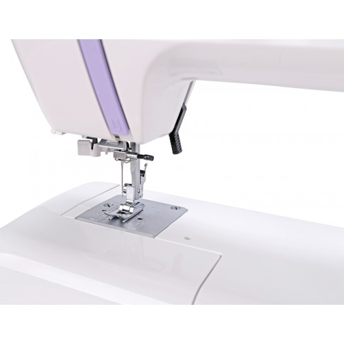 Электромеханическая швейная машина Janome VS54s